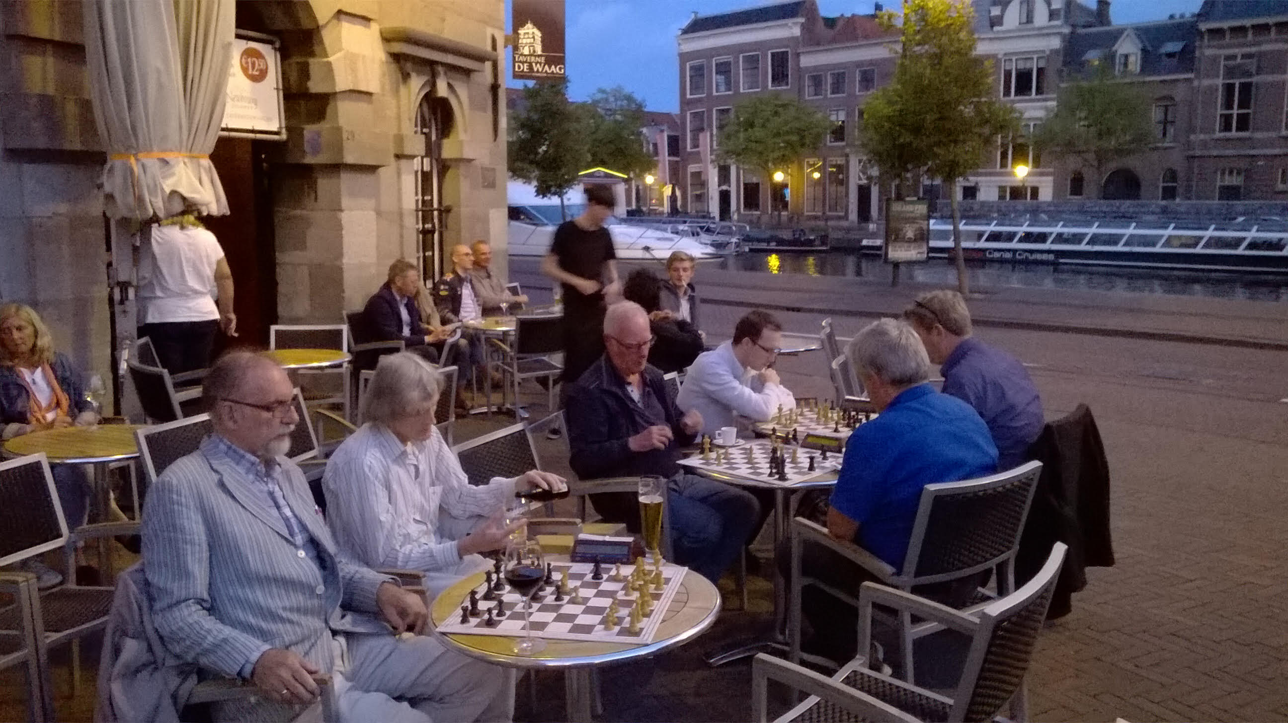 Zomerschaak in Taverne de Waag